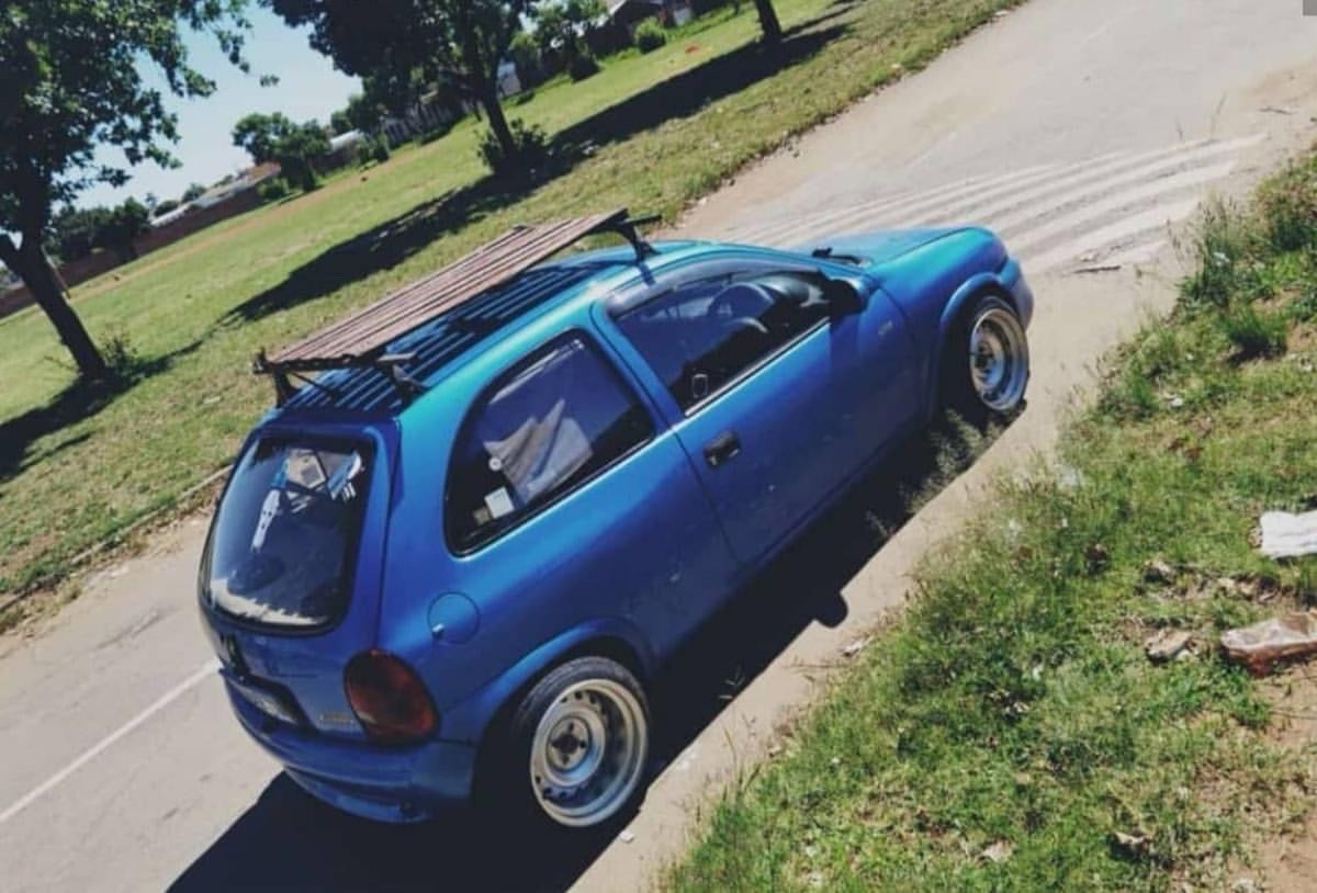 UNIVERSAL SLEEVE OVERS