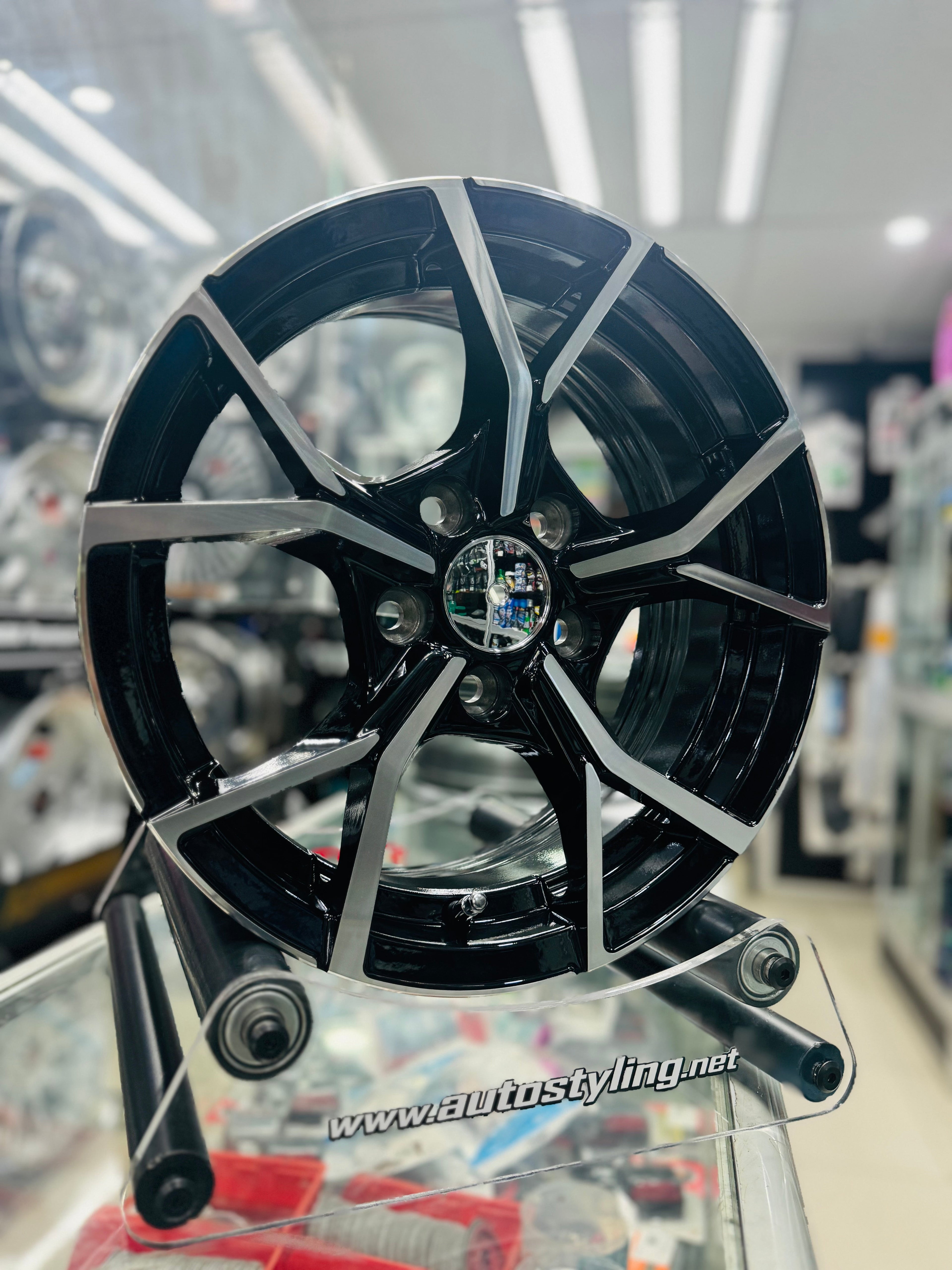 14” POLO M7049 MK8R BLK  5x100 RIMS