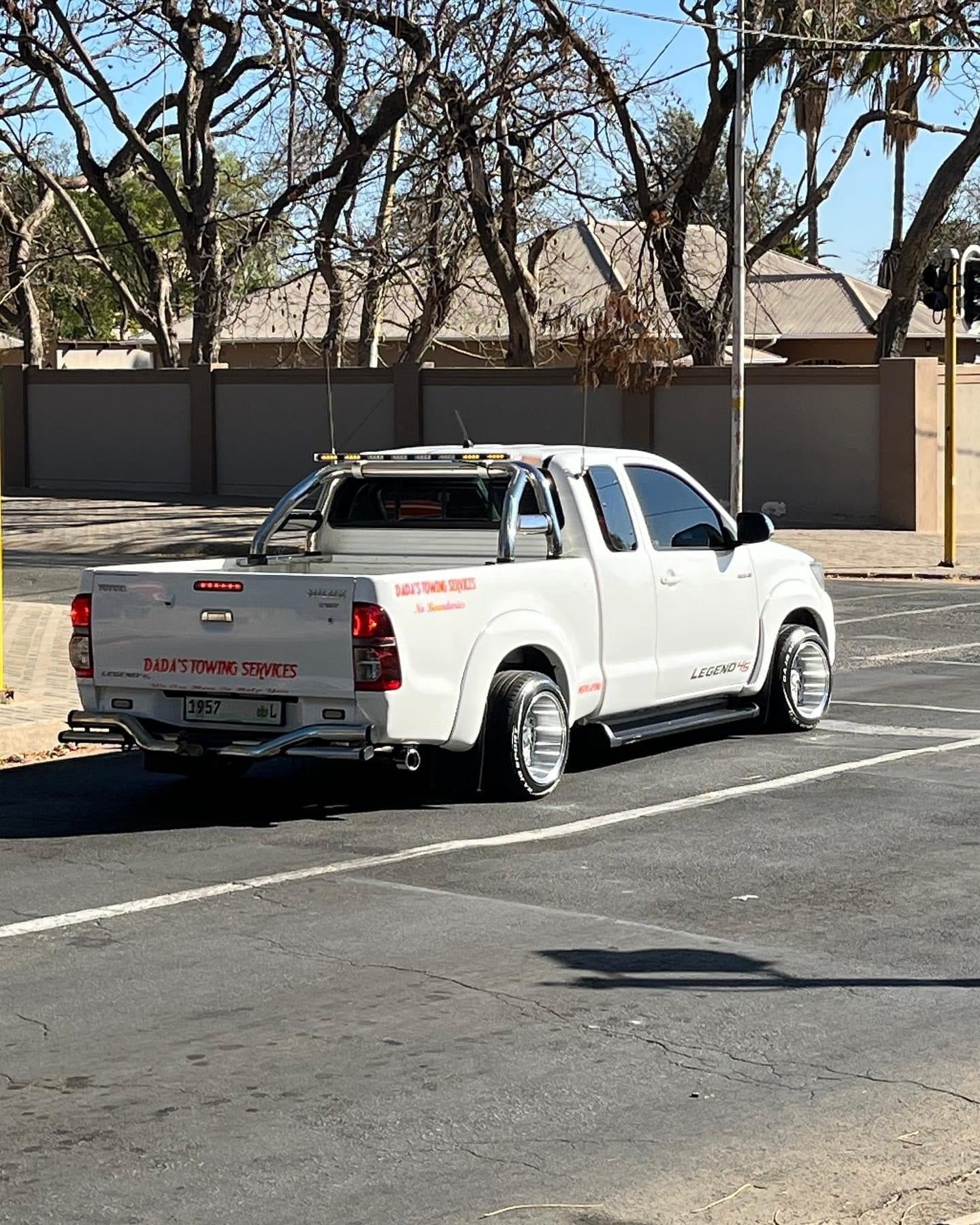 225/50/15 VITOUR NEO DAJO SPORT WHITE LETTERS