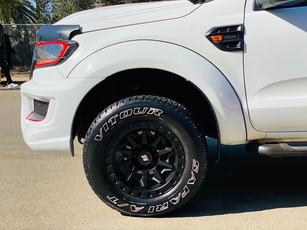 285/60/18 VITOUR SAFARI A/T TYRE WHITE LETTER