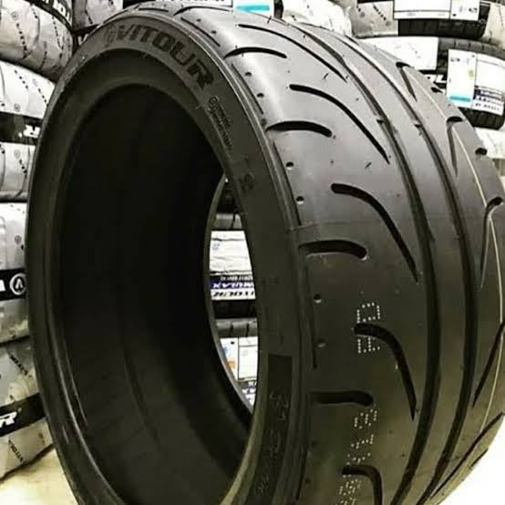 295/30/18 VITOUR TEMPESTA ENZO SEMI SLICK TYRES