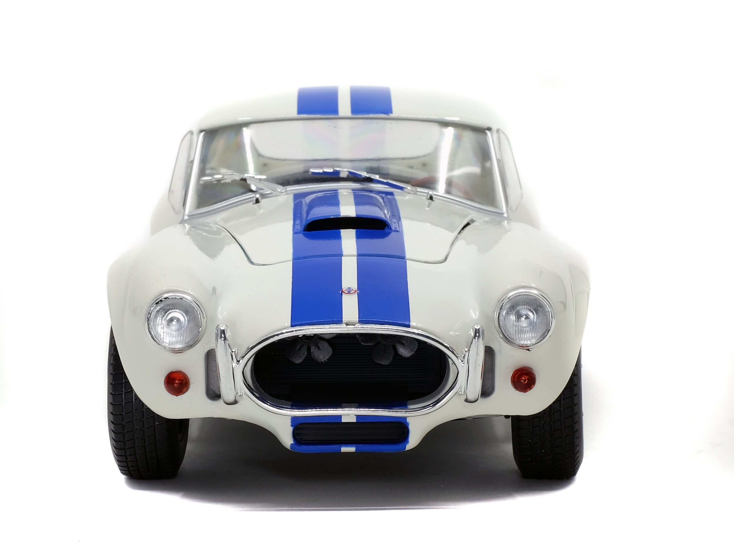 SOLIDO 1:18 SCALE MODEL CAR AC SHELBY COBRA 427 MK2 1965 WHITE