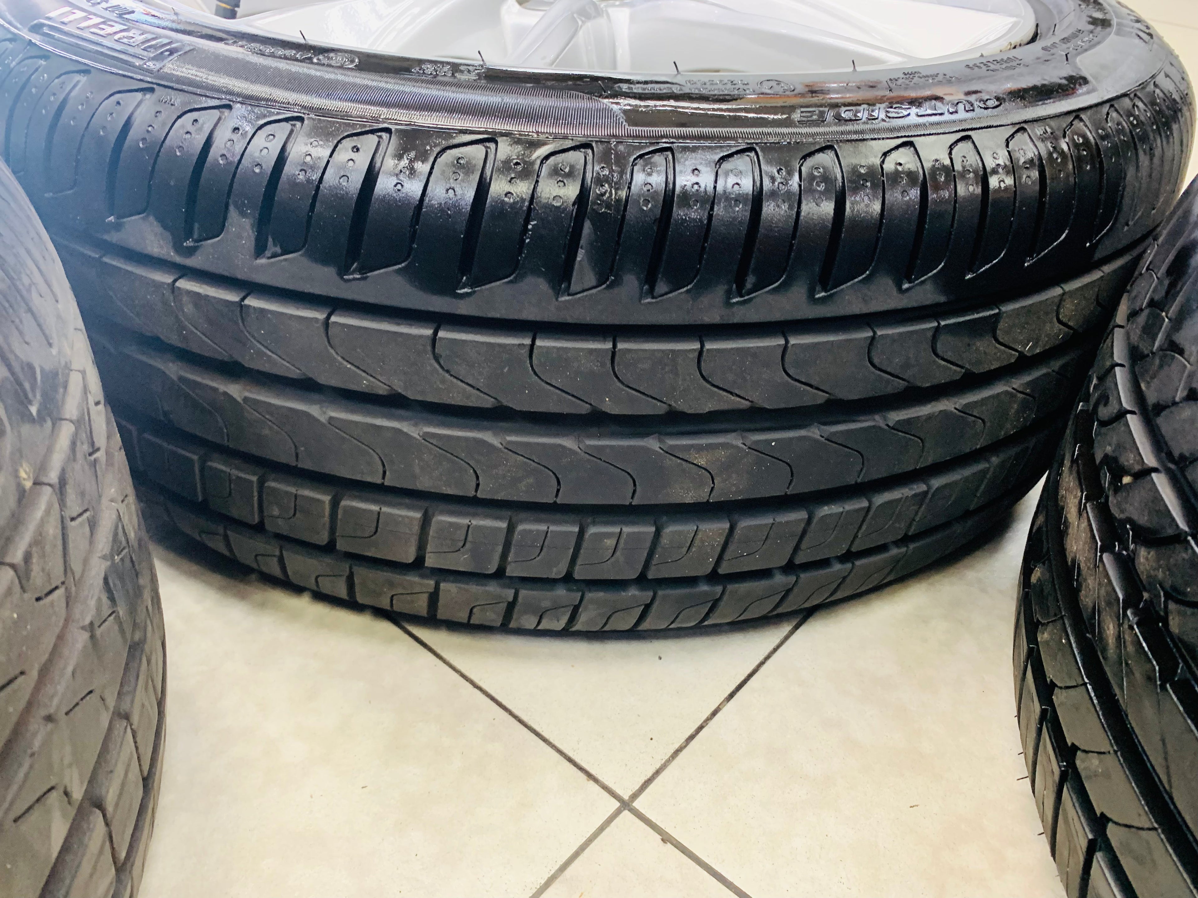 17” OEM AUDI 5/112 pre owned mags & tyres