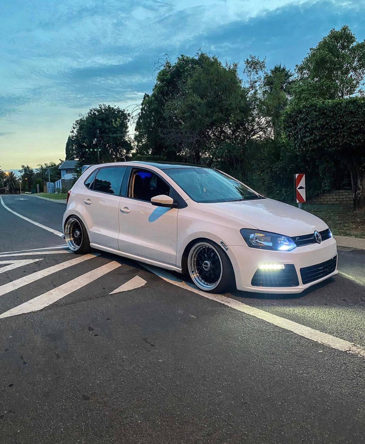 VW POLO 6 R20 FRONT BUMPER