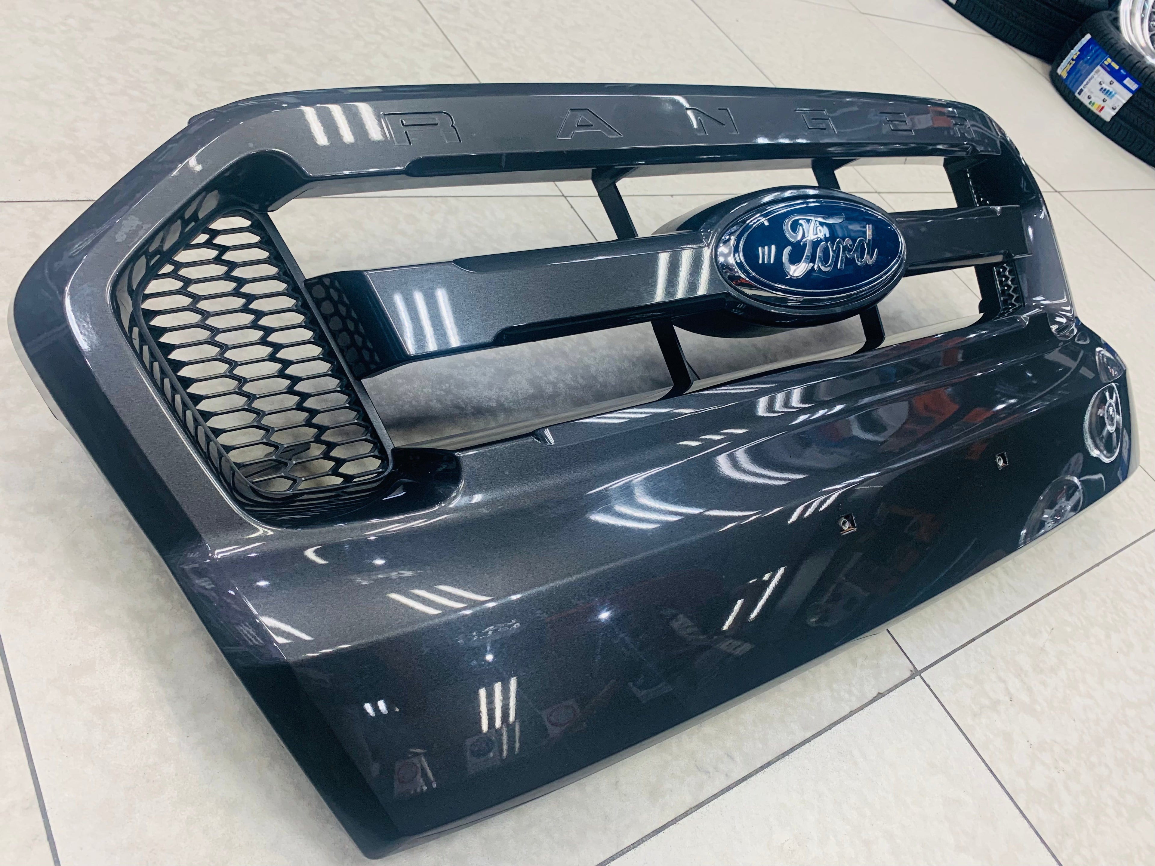 OEM FORD RANGER PREOWNED WILDTRAK GRILL